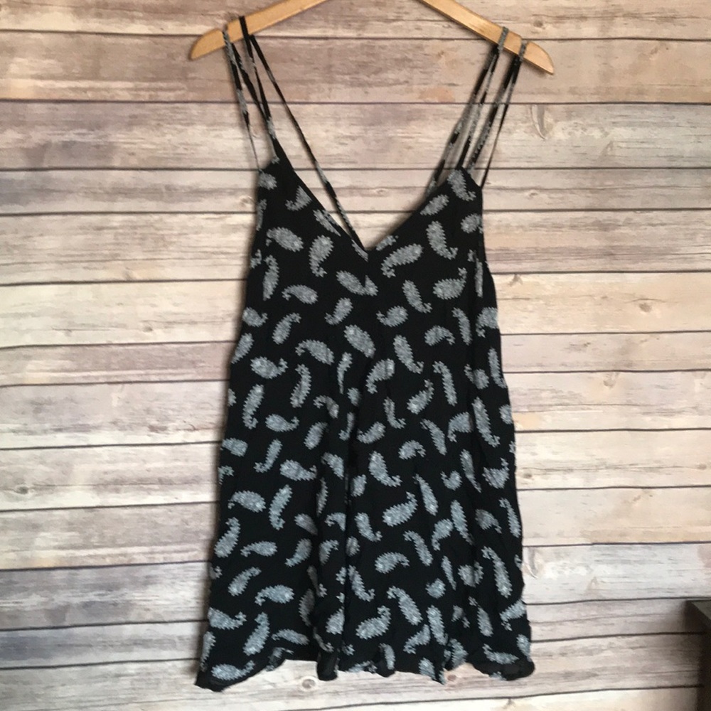 Brandy Melville paisley printed sleeveless tank